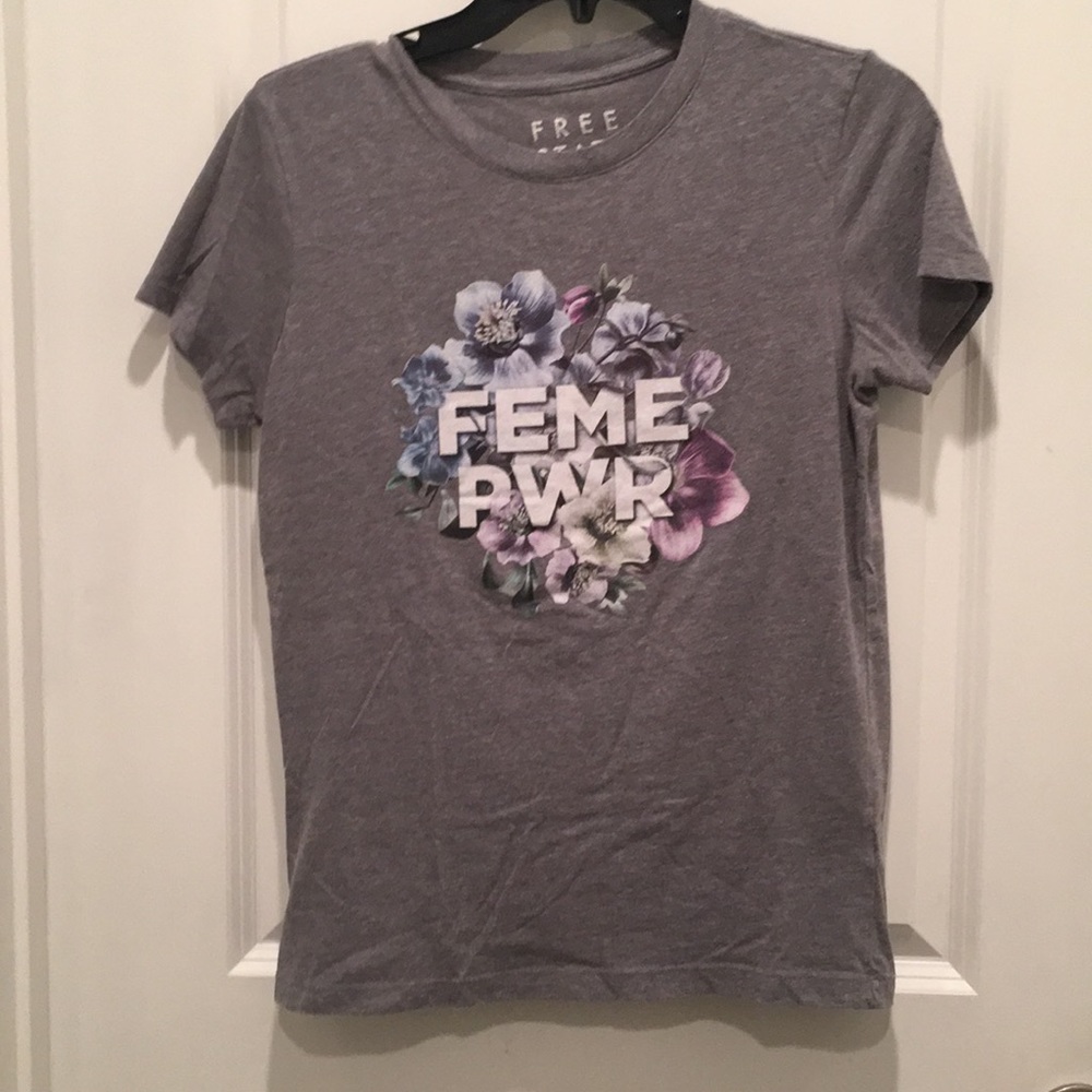 Feme pwr (female power) tee